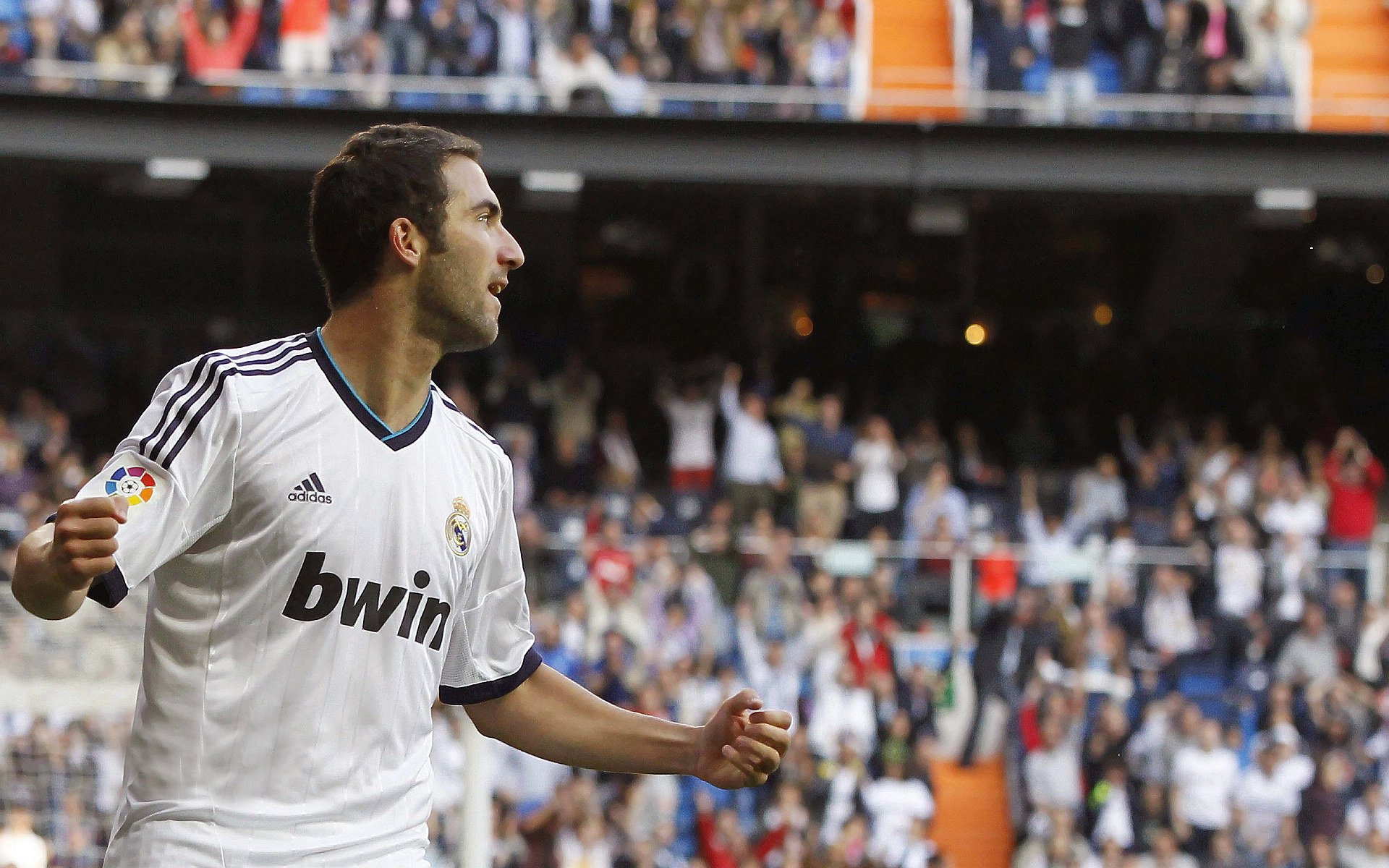 利雅得胜利球迷:C罗是我们的信仰!,利雅得青年足球俱乐部